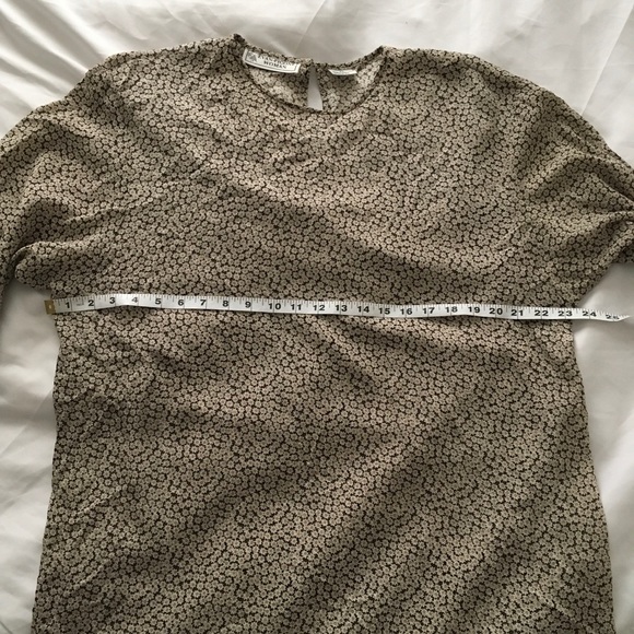 Vintage Floral Dolman Blouse (vintage size 40) 🌊 - Picture 4 of 7